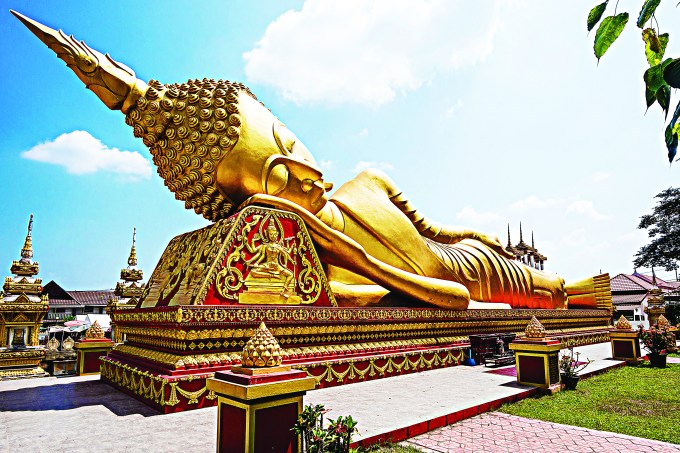 O buda Pha That Luang, em Vientiane, capital do Laos