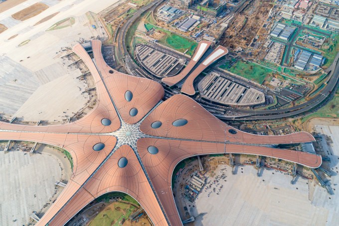 Vista aérea do Aeroporto Internacional Beijing Daxing, Pequim, China