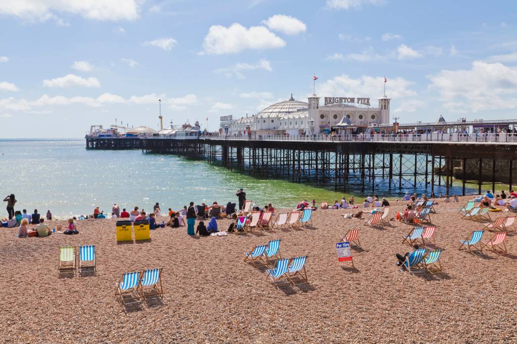 Brighton Pier, símbolo da diversão praiana da cidade