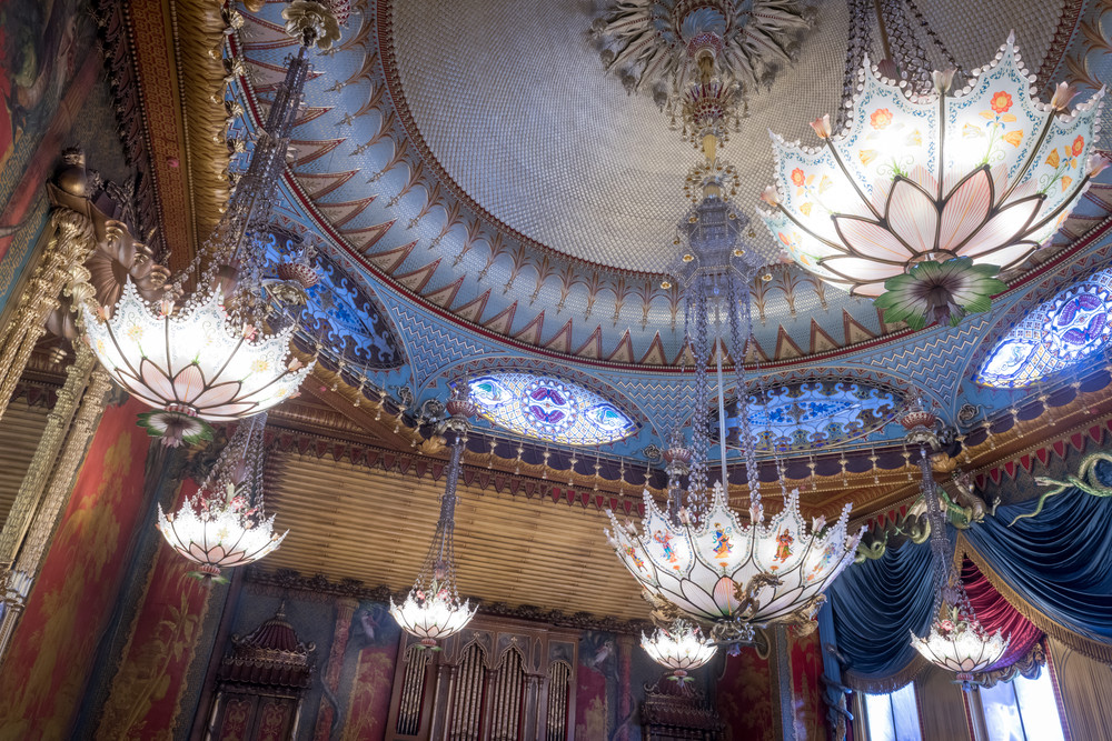 Royal Pavilion: detalhe dos lustres na Sala de Música