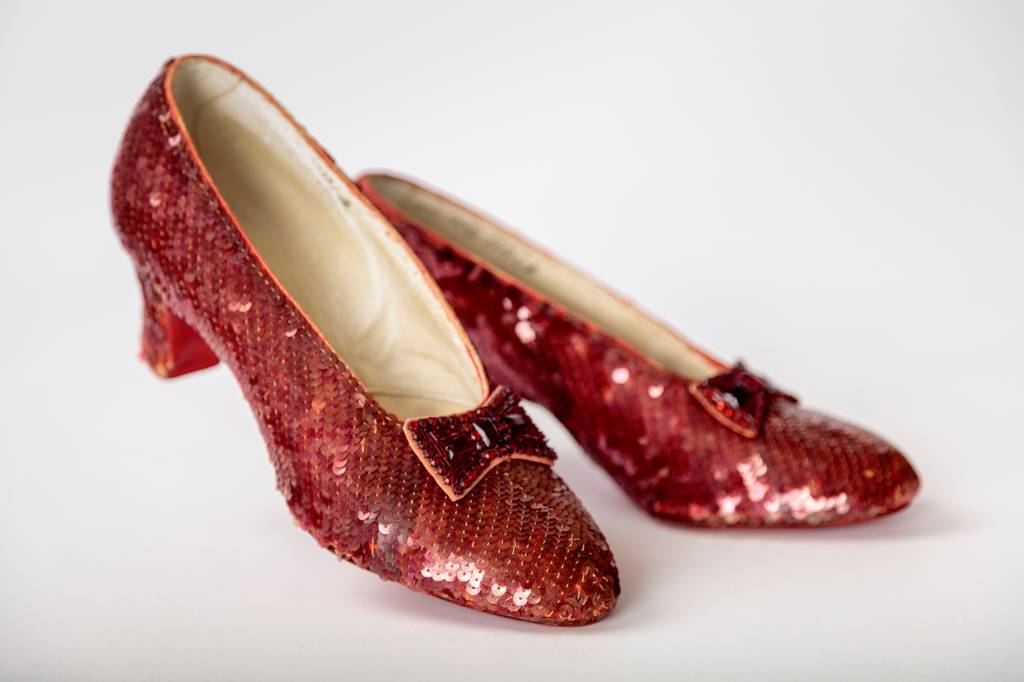 Sapato usado por Judy Garland, no Mágico de Oz