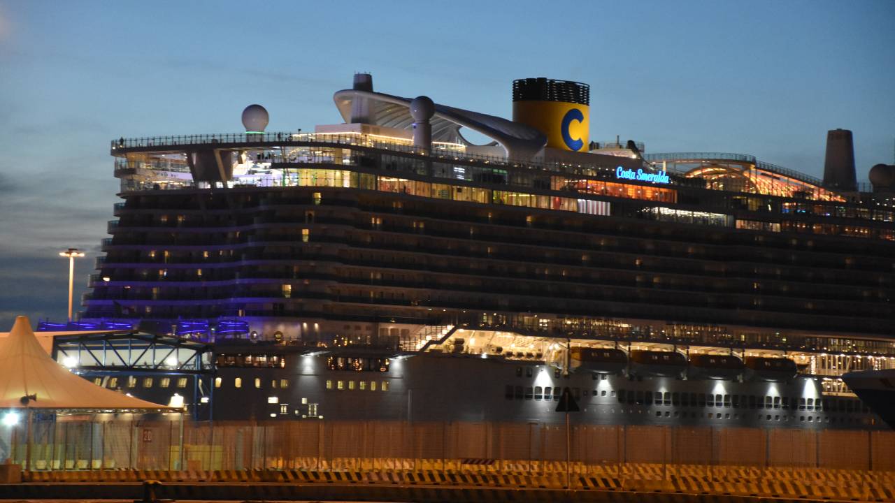 Costa Smeralda, Costa Cruzeiros