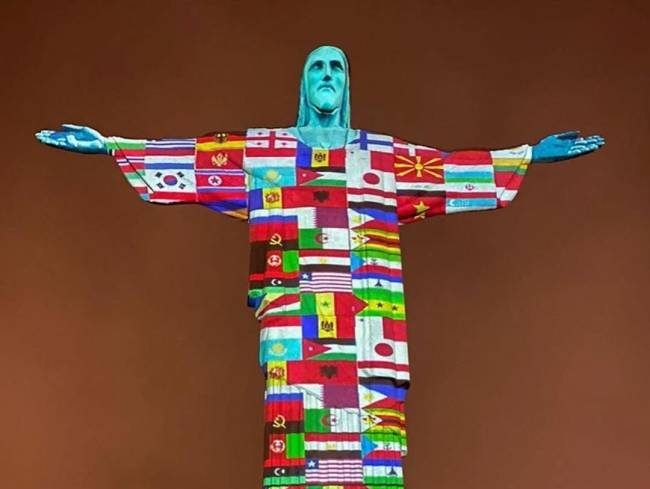 Cristo Redentor em solidariedade ao coronavírus