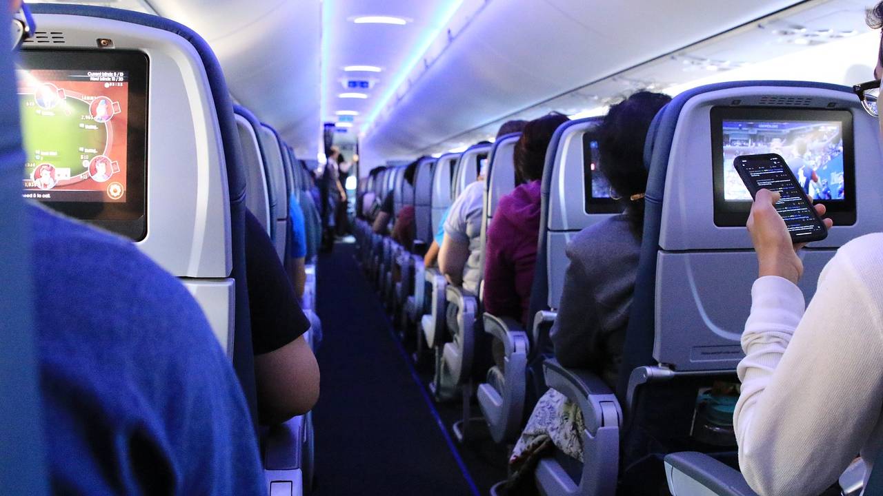Interior de um avião