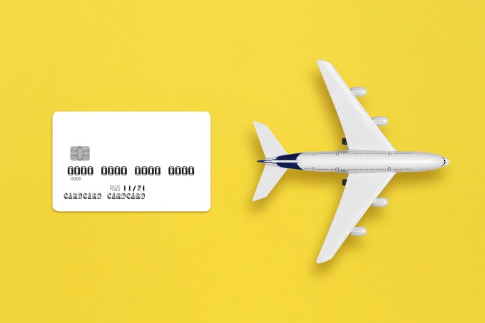 Cartão de crédito, avião
