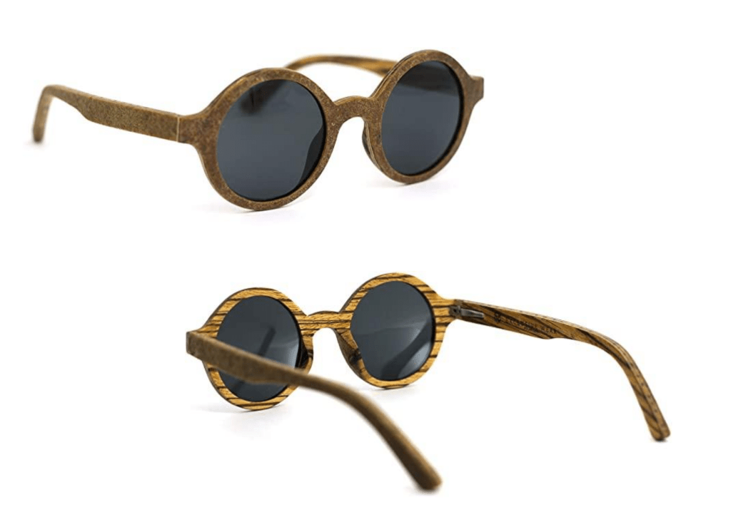 Óculos de sol de madeira