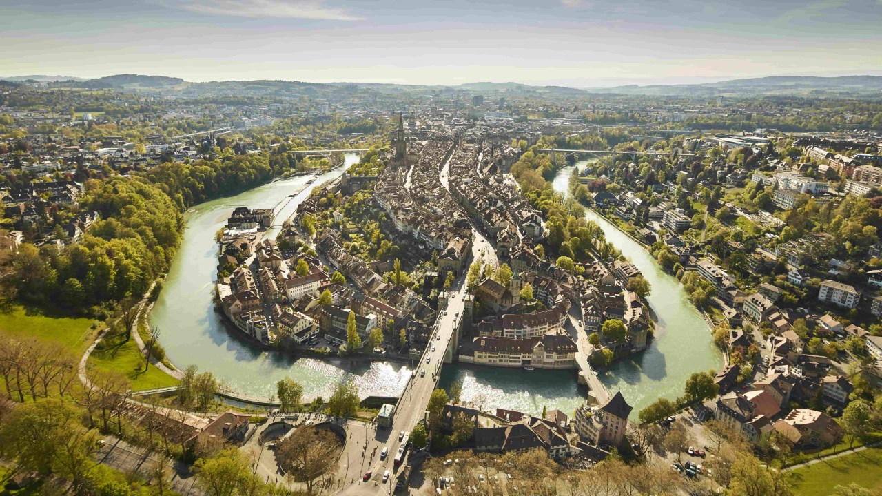 O desenho "rocambolesco" de Berna, onde o rio Aare faz a curva.