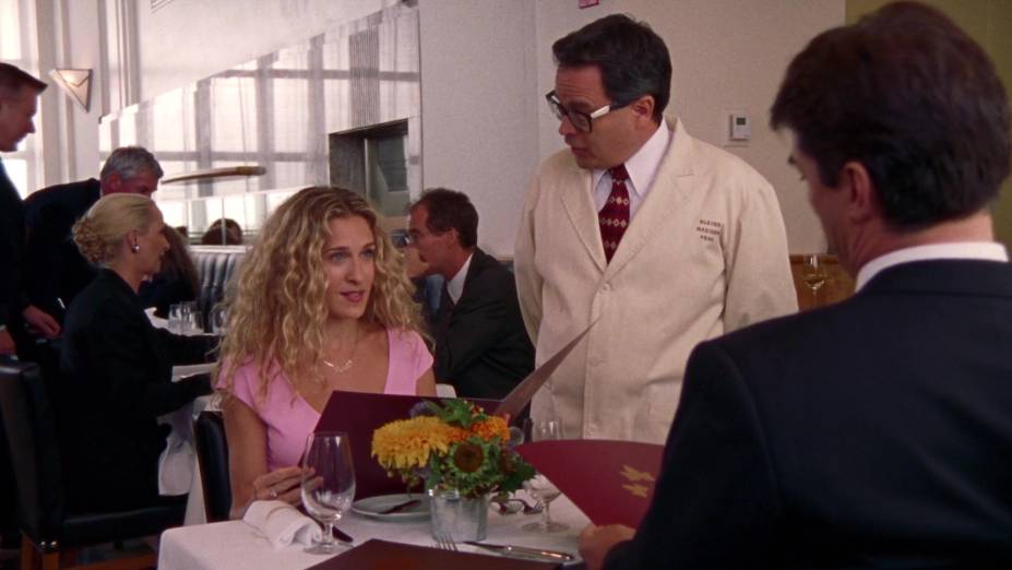 Carrie dá uma olhada no menu do Eleven Madison Park, atualmente 100% vegano.
