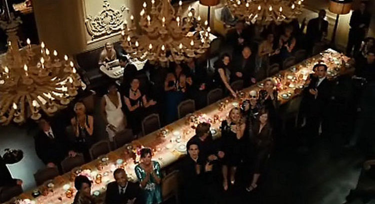 Ensaio de casamento de Carrie e Big no restaurante asiático Buddakan. Ensaio de casamento de Carrie e Big no restaurante asiático Buddakan.