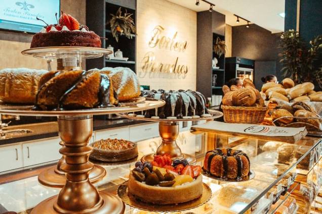 A confeitaria Torten Paradies serve o café colonial mais famoso da cidade. A confeitaria Torten Paradies serve o café colonial mais famoso da cidade.