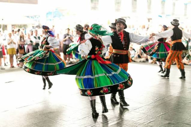 Realizada em janeiro, a Festa Pomerana tem apresentações de danças típicas.