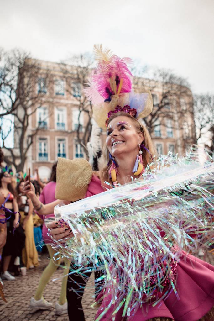 Desfile de carnaval pelas ruas de Lisboa