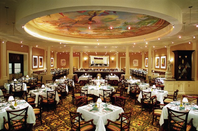 O Casa D'Angelo é uma das opções mais classudas entre os restaurantes do complexo.