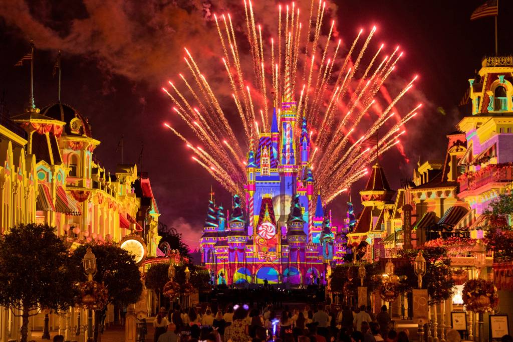 'Disney Enchantment' at Magic Kingdom Park, Orlando, Flórida, Estados Unidos