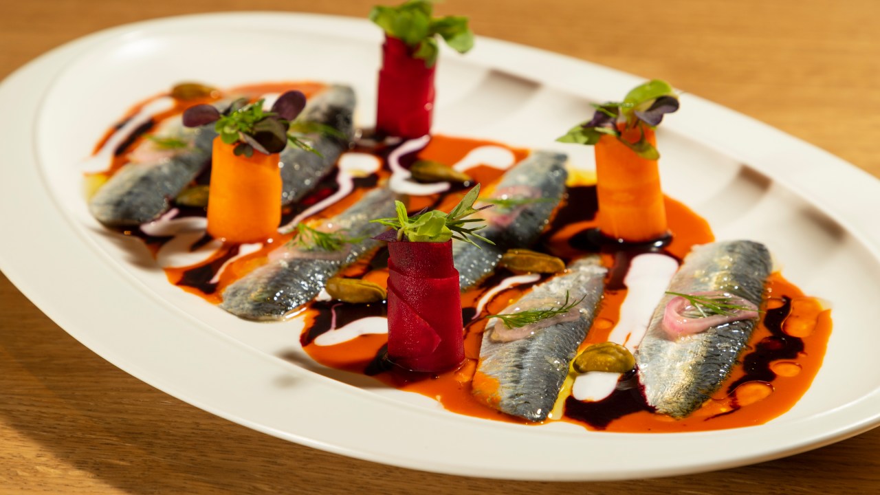 As sardinhas marinadas com cenoura e coco do Compartir