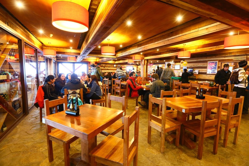 La Leñera, Valle Nevado, Chile La Leñera, Valle Nevado, Chile