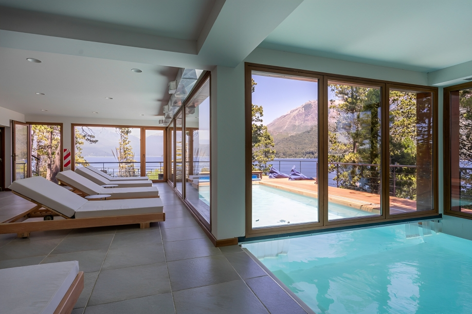 complexo-de-apartamentos-com-vista-para-o-lago-e-piscina-aquecida-em-bariloche-argentina-para-alugar-pelo-airbnb