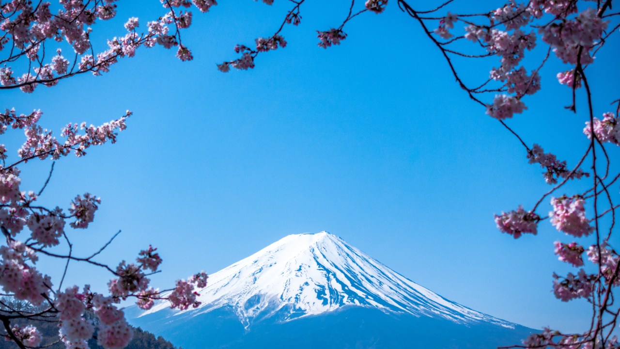 Monte Fuji, montanha sagrada do Japão.