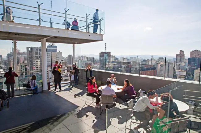 Café Terraço, Sesc Avenida Paulista, São Paulo, Brasil Café Terraço, Sesc Avenida Paulista, São Paulo, Brasil