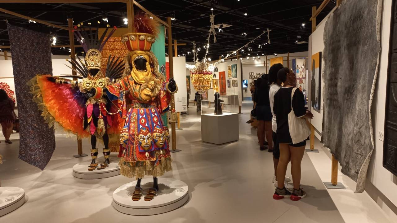 Exposição Um Defeito de Cor, no Sesc Pinheiros