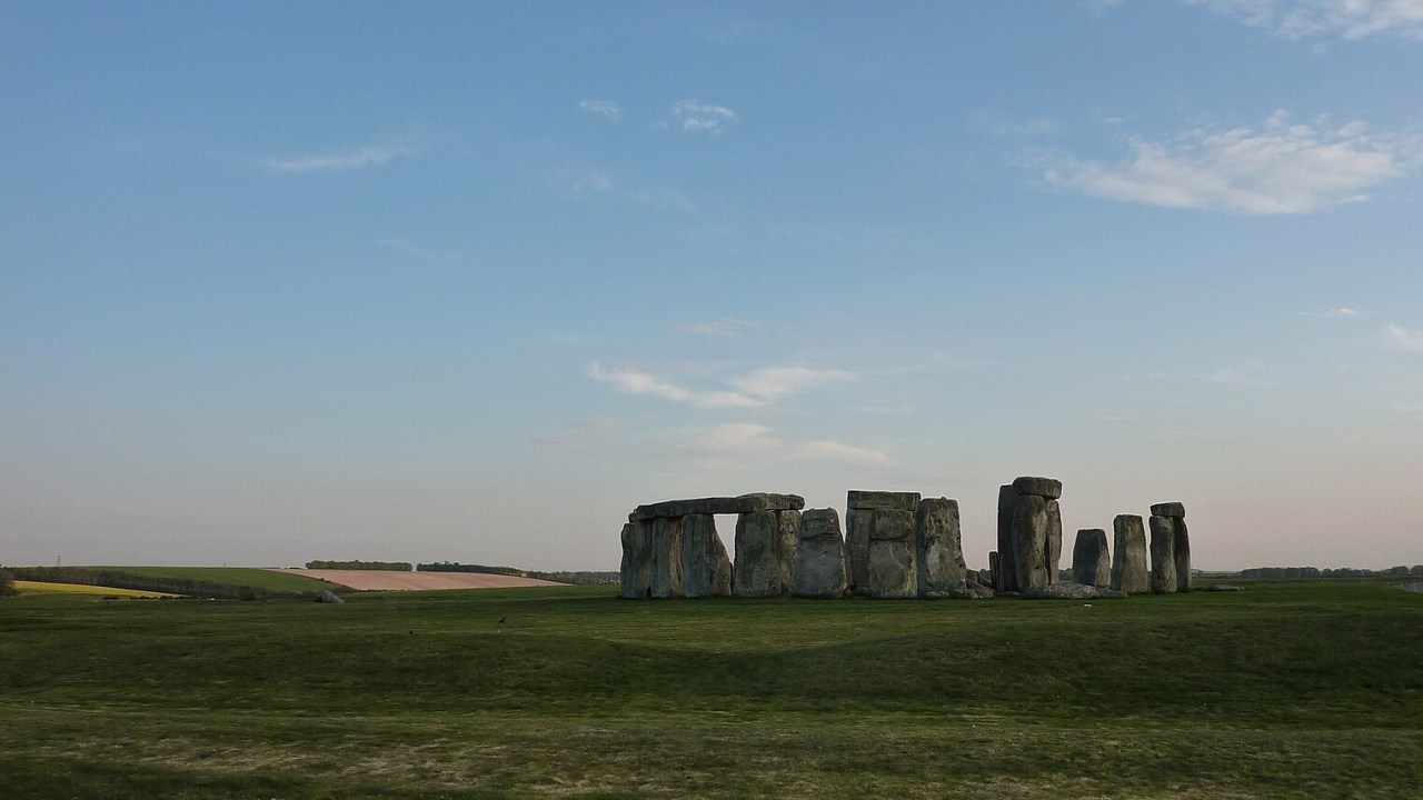 stonehenge-monumento-inglaterra-observatorio-astronomico-circulo-pedras