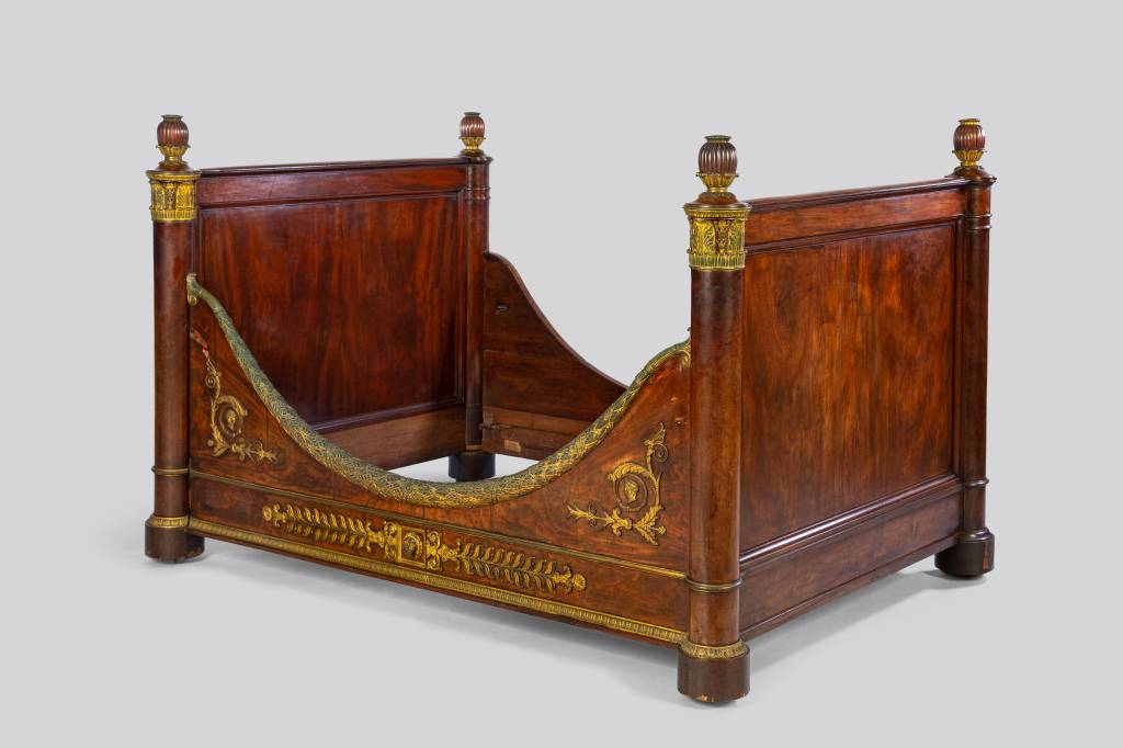 Sentar, guardar, dormir: Museu da Casa Brasileira e Museu Paulista em diálogo. Sentar, guardar, dormir: Museu da Casa Brasileira e Museu Paulista em diálogo.