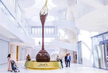 museu-lindt-home-of-chocolate-fonte-gigante