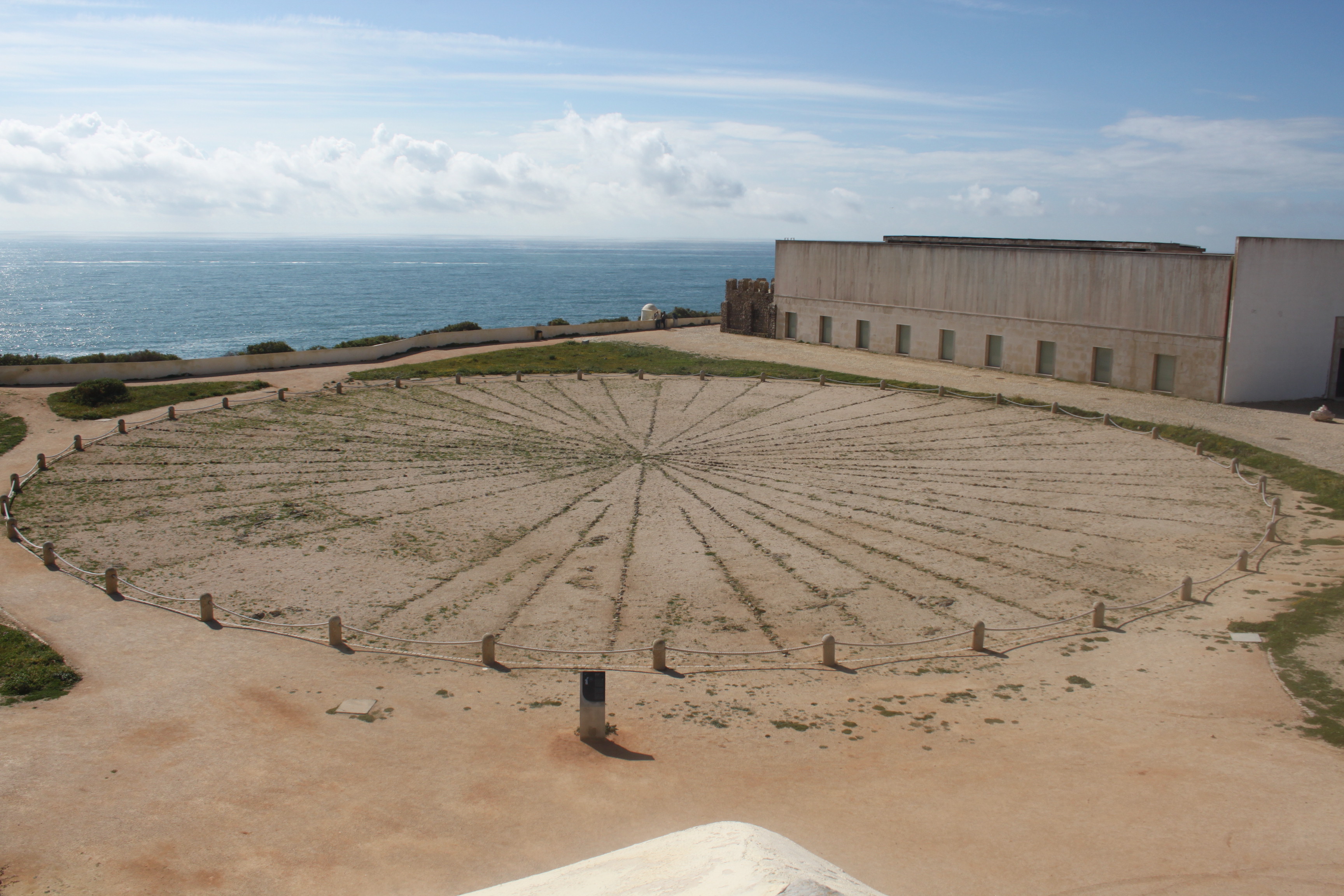 rosa dos ventos-fortaleza-de-sagres