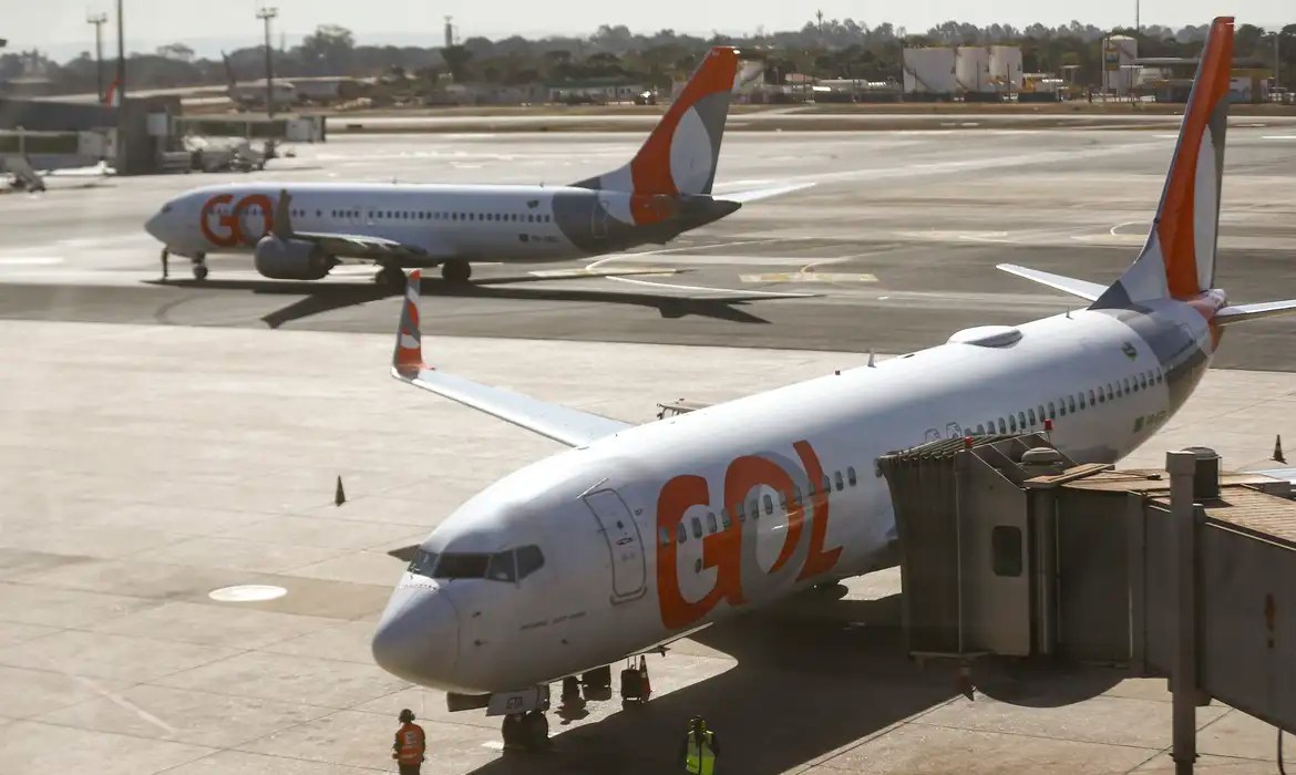 Aviões da Gol em aeroporto