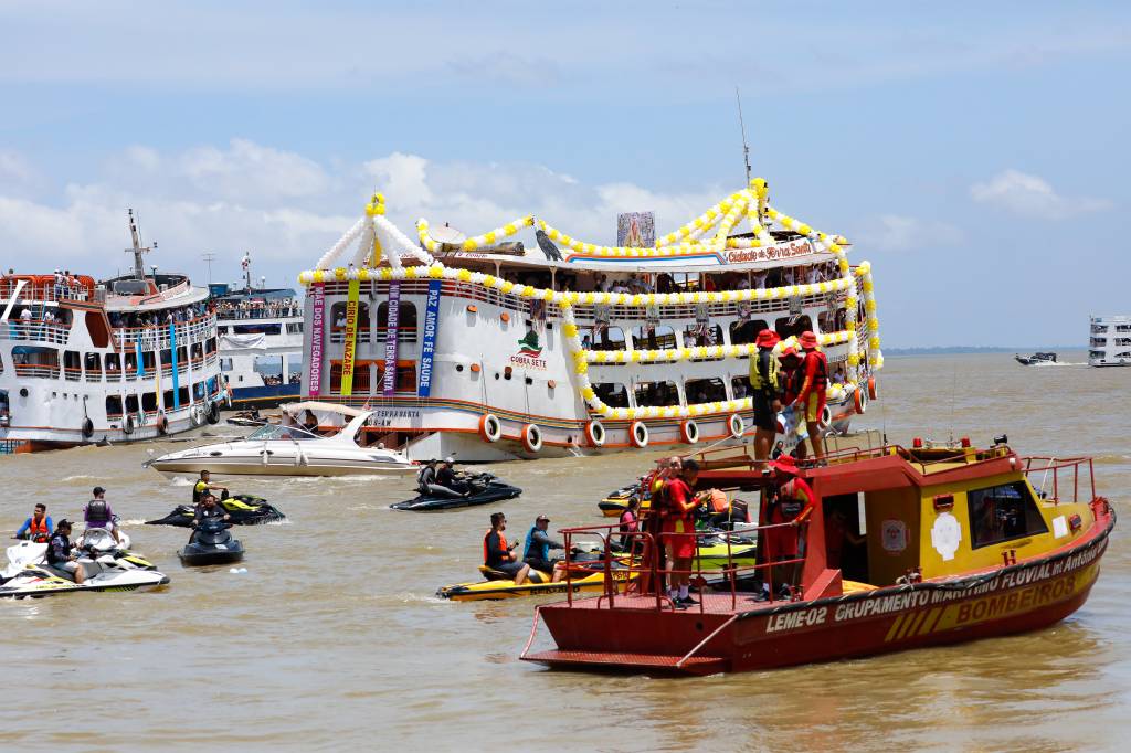 Romaria Fluvial, Círio de Nossa Senhora de Nazaré, Belém do Pará Romaria Fluvial, Círio de Nossa Senhora de Nazaré, Belém do Pará