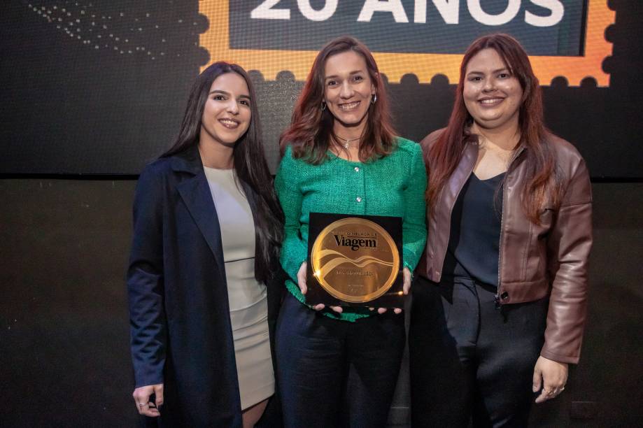 Estados Unidos venceu como Melhor País e foi representado pela equipe do Brand USA: Renata Catrinacho (à esq.), Luise Sanches e Fabiana Andrade