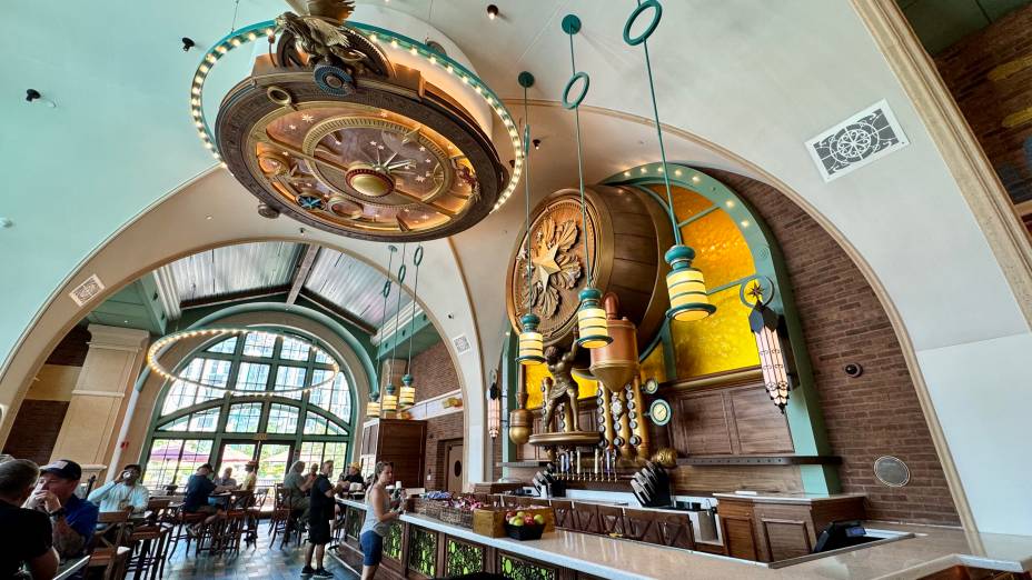 Meteor Astropub: bebidas lunares e coquetéis cósmicos Meteor Astropub: bebidas lunares e coquetéis cósmicos