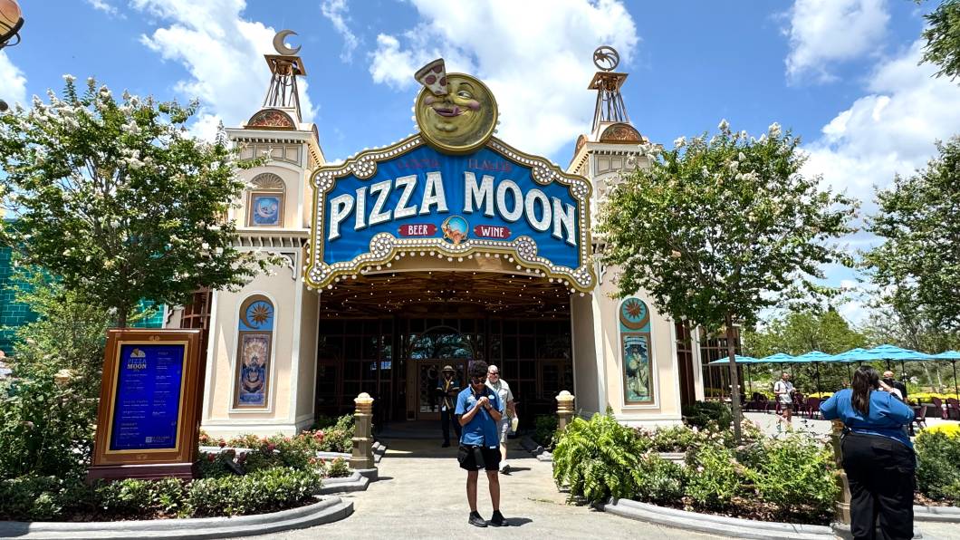 <span style="font-weight: 400">Pizza Moon: pizzaria com vibe teatral</span> <span style="font-weight: 400">Pizza Moon: pizzaria com vibe teatral</span>
