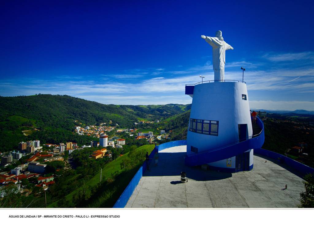 Morro-do-Cristo-Aguas-de-Lindoai—credito-Paulo-Li—expressao-studio Nos fins de tarde, o mirante oferece uma das vistas mais bonitas da cidade
