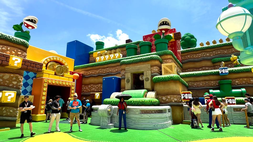 A área central do Super Nintendo World A área central do Super Nintendo World