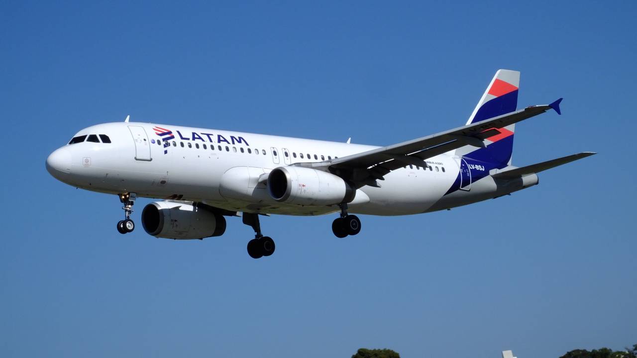 Alta temperatura dentro do avião causou mal-estar entre passageiros
