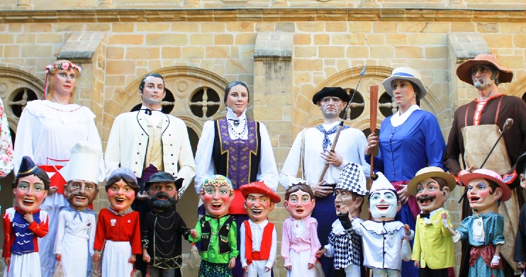 gigantes-cabezudos-san-sebastian