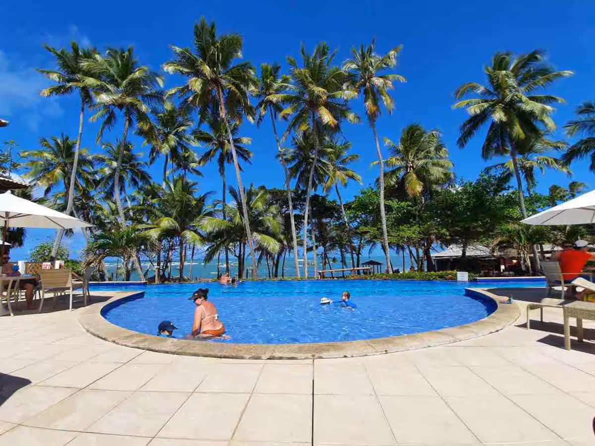 Hospedagem para quatro à beira-mar em Praia do Forte